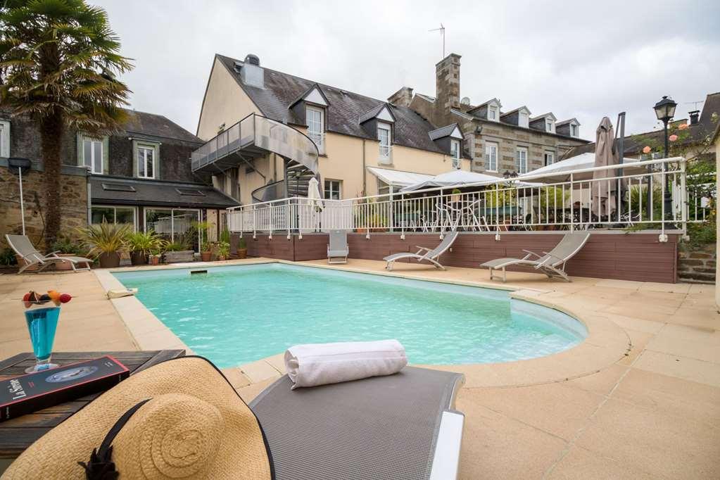 Brit Hotel Le Cygne Saint-Hilaire-du-Harcouët Facilidades foto